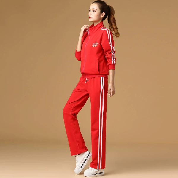 Five-star red jacket + five-star red sweatpants