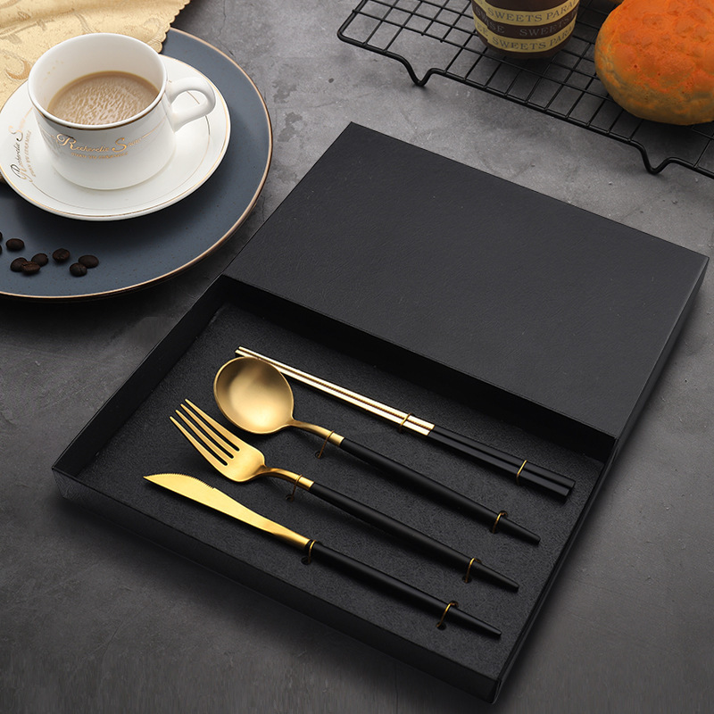 304 stainless steel Portuguese knife, fork and spoon four-piece tableware creative gift box two-piece four-piece gift box suit 304 stainless steel Portuguese knife, fork and spoon four-piece tableware creative gift box two-piece four-piece gift box suit