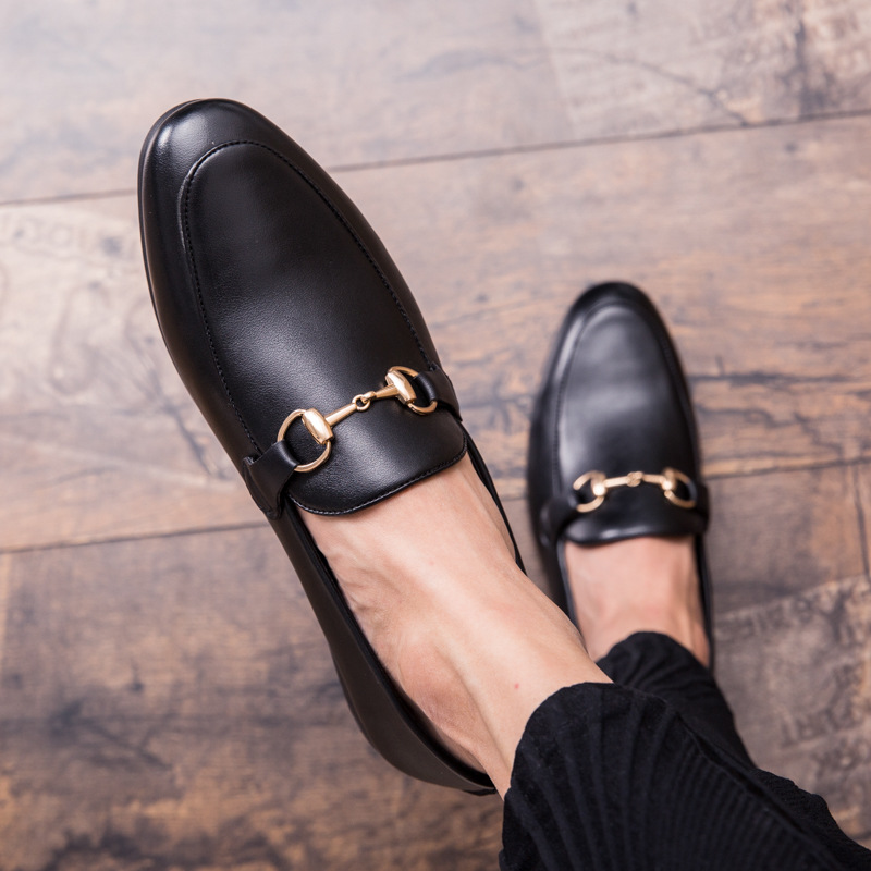 Nuevos zapatos de cuero casuales transfronterizos de primavera y otoño, moda para hombres, zapatos casuales de un solo pie, zapatos de beans.