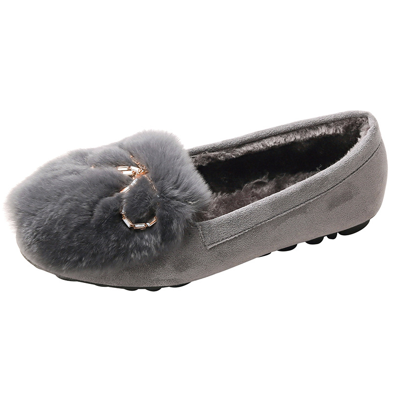 Zapatos de felpa de mujer ropa de invierno plana 2023 nuevos zapatos de guisantes con hebilla de diamantes de imitación zapatos de mujer de fondo suave con forro polar más el tamaño 41-43