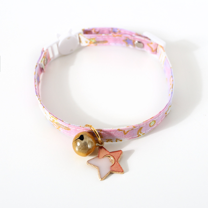Comercio exterior Amazon luna estrella campana ajustable gatos perros conejos collar de botón de seguridad accesorios para mascotas dibujos animados