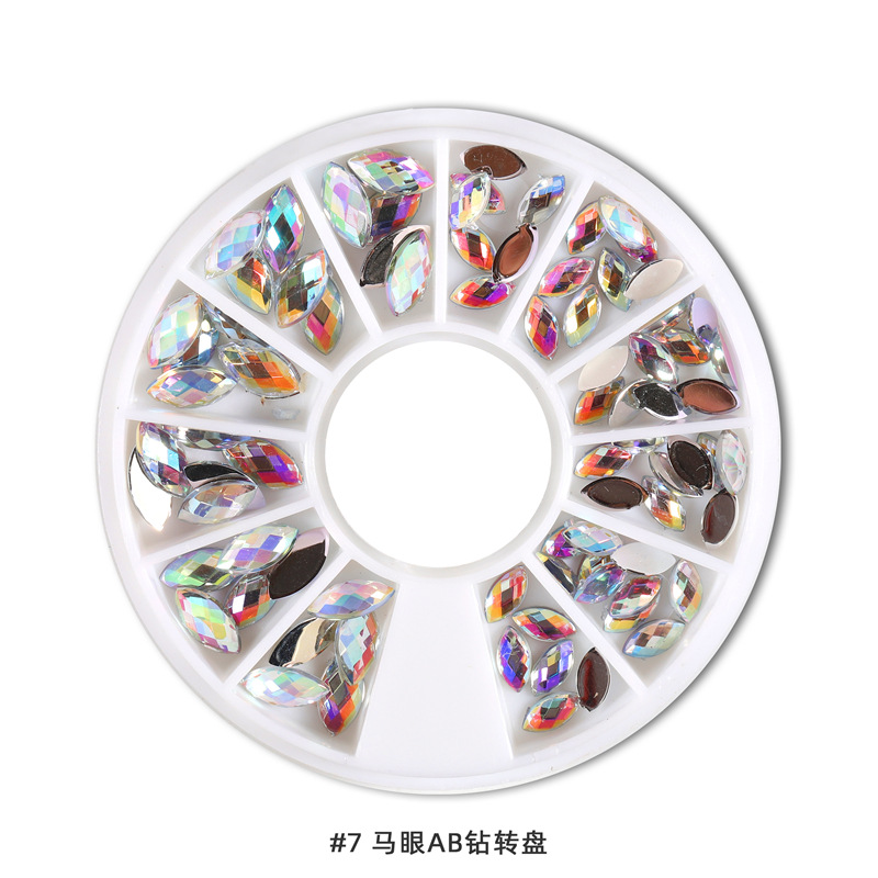 Suministro transfronterizo de uñas joyería de plato giratorio colorido en forma especial AB diamante colorido vidrio diamante clavo joyería colección de plato giratorio