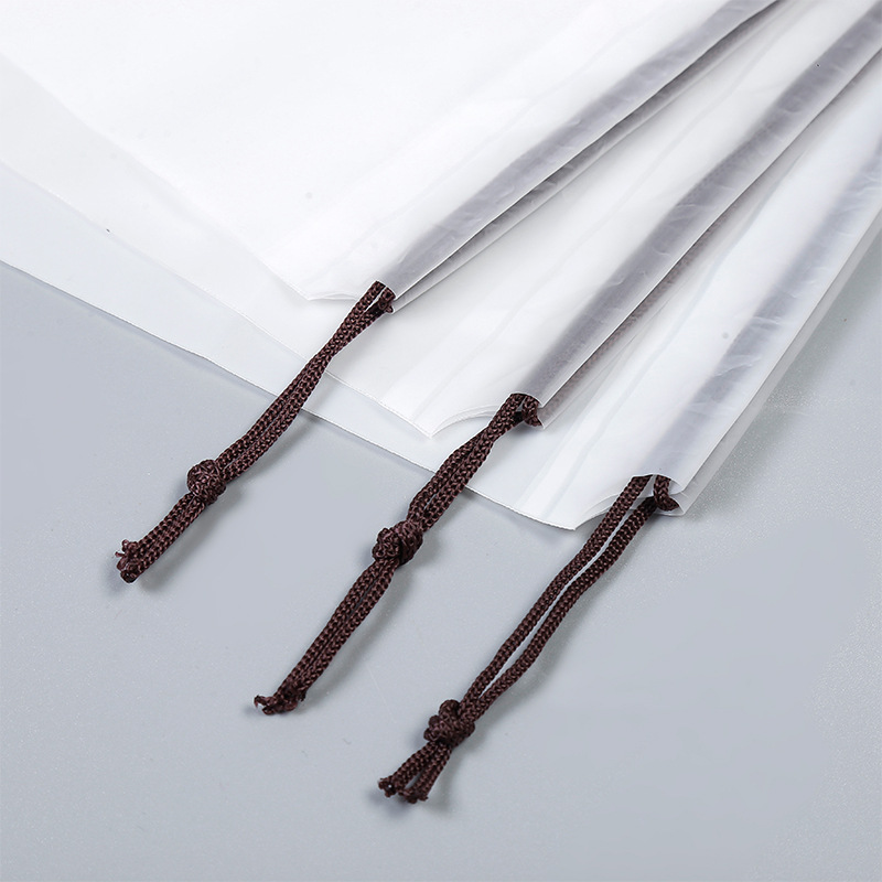 Procesamiento personalizado esmerizado de cuerdas de vestir bolsas de almacenamiento de zapatos de ropa de viaje cosméticos de cuidado de la piel bolsas de cuerda de tracción lindas osos