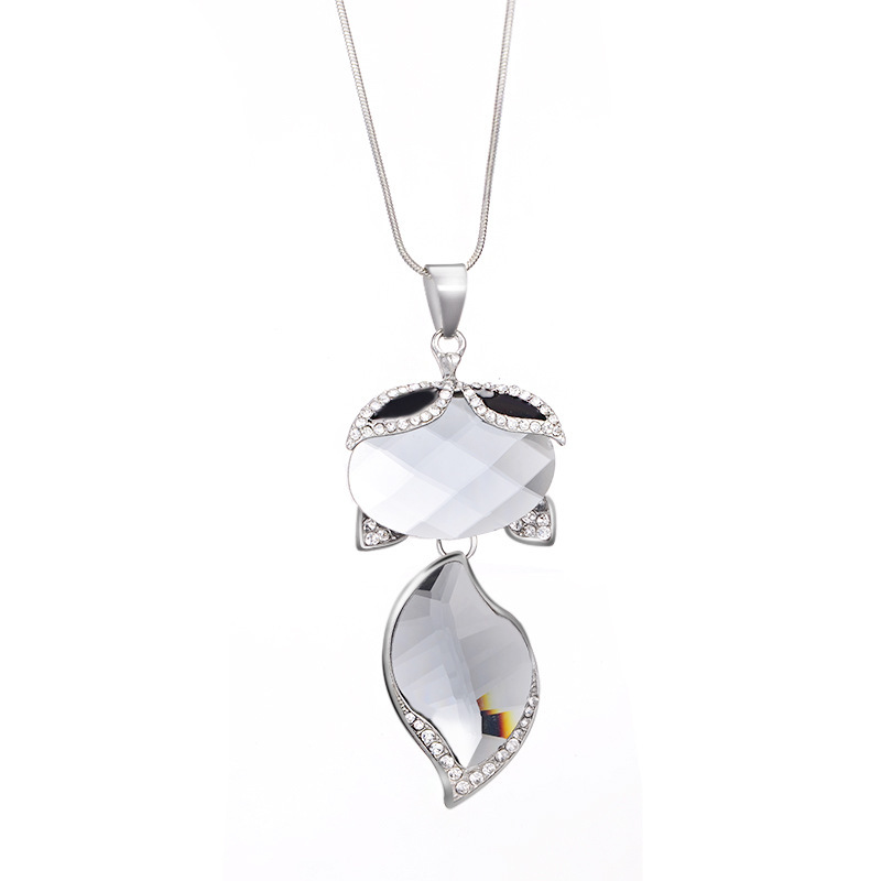 Otoño e Invierno brillante Cadena de suéter de cola de zorro de alto grado de las mujeres del todo-fósforo de alta calidad moda larga suéter Cadena de joyería al por mayor