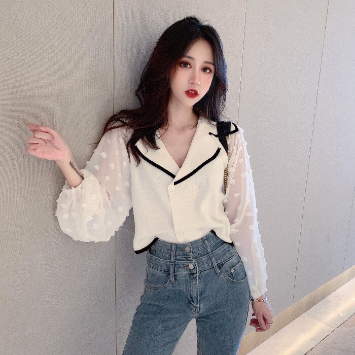 Western style large lapel stitching puff sleeve long sleeve cardigan short sweater top women's Spring and Autumn New loose coat