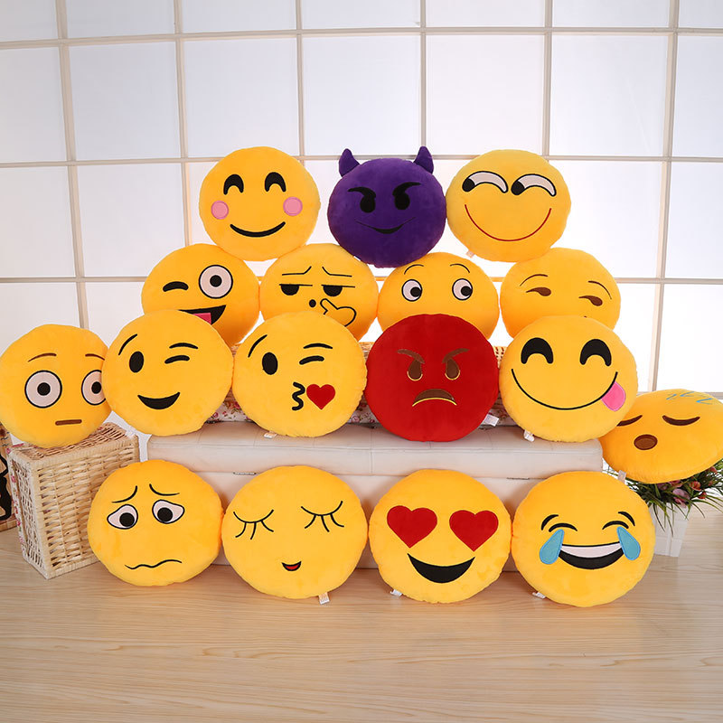 创意可爱表情包毛绒玩具抱枕暖手emoji插手 LOGO节日礼物地摊娃娃