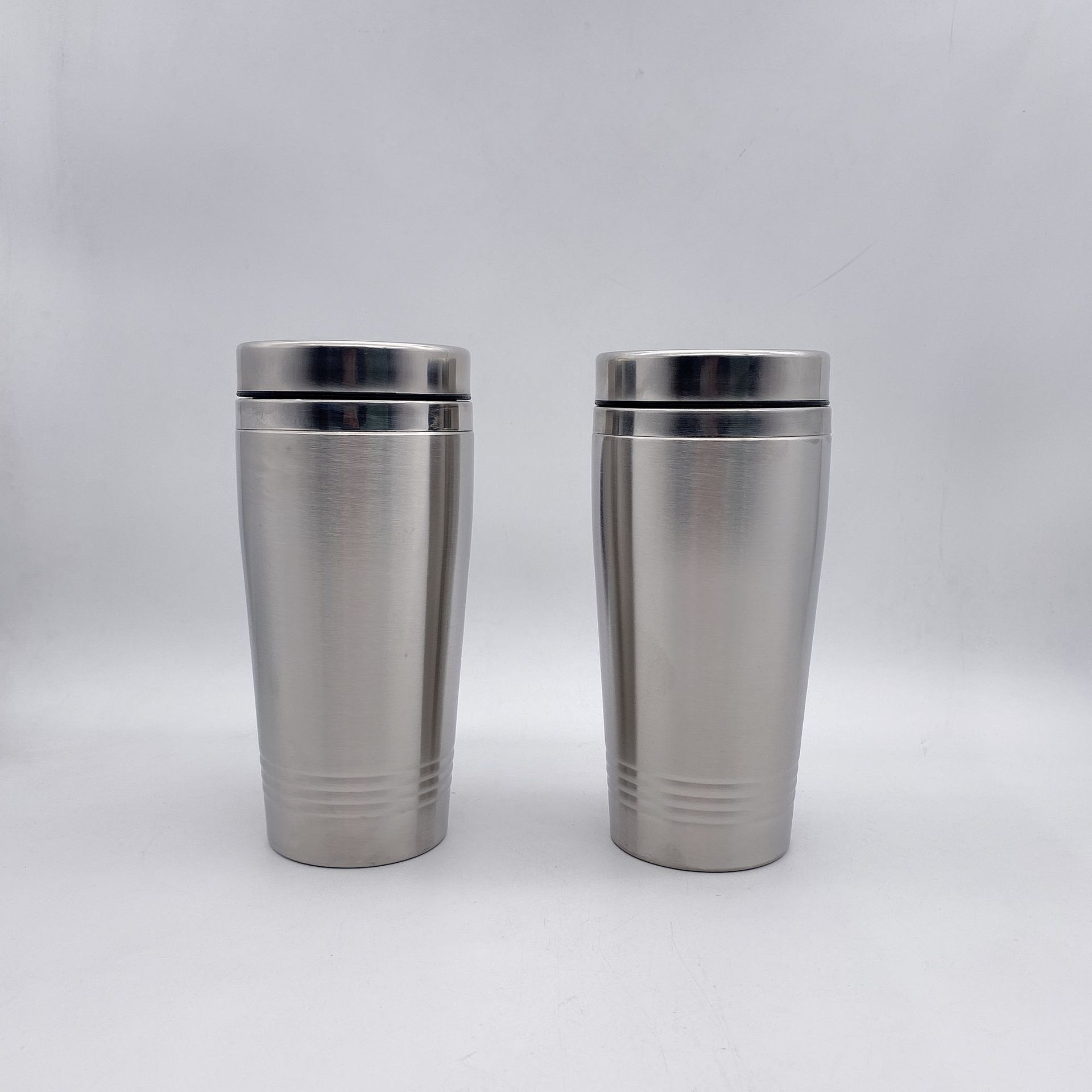 Fábrica al por mayor de doble capa de acero inoxidable de tres hilos taza de coche taza de oficina de regalo de coche taza de acero inoxidable de 450mL