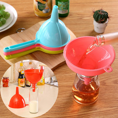 Household kitchen oil funnel wheat funnel funnel wine stalk funnel wine jug plastic partition oil jug