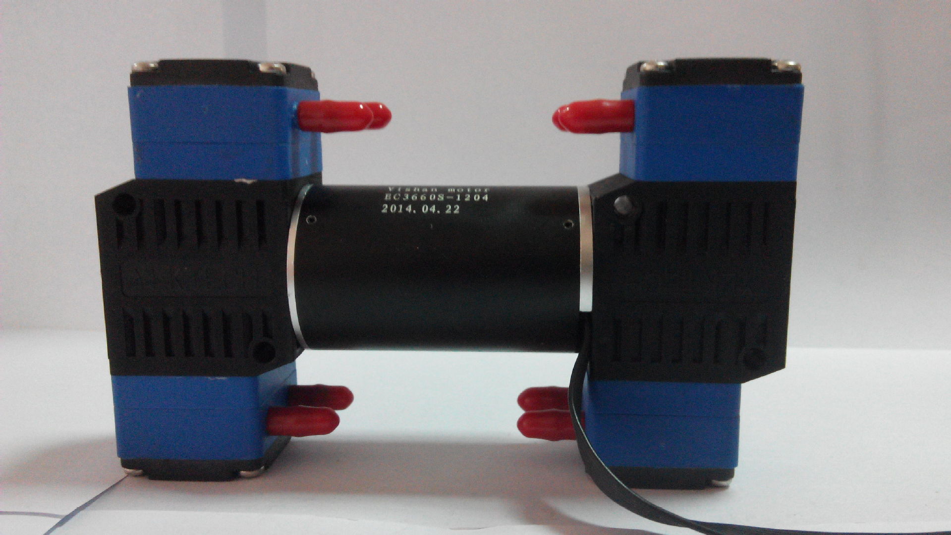 供应微型隔膜泵DL650EEDCB-TH