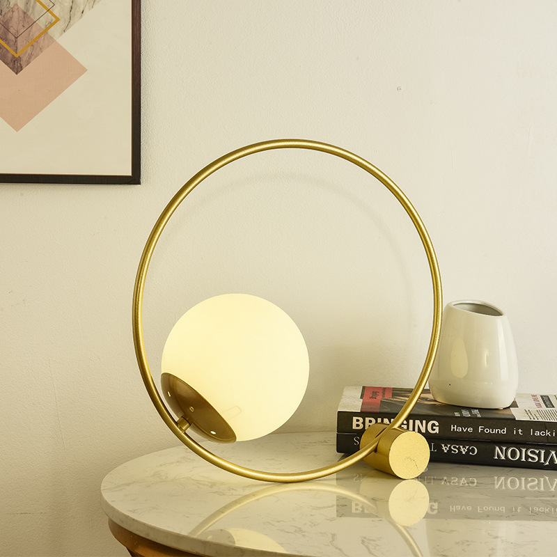 Nordic Bedroom Bedside Table Lamp Modern Simple Study Hotel Guest Room Table Lamp Creative Glass Ball Decorative Table Lamp