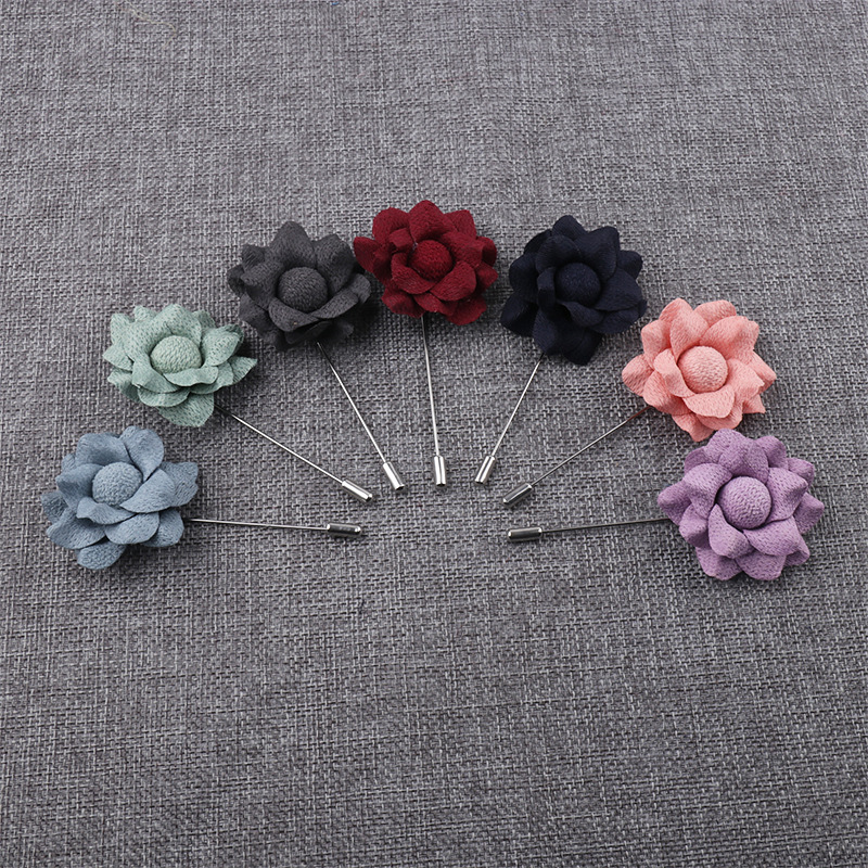 Spilla da donna con fiore in tessuto e perla_voghion.com