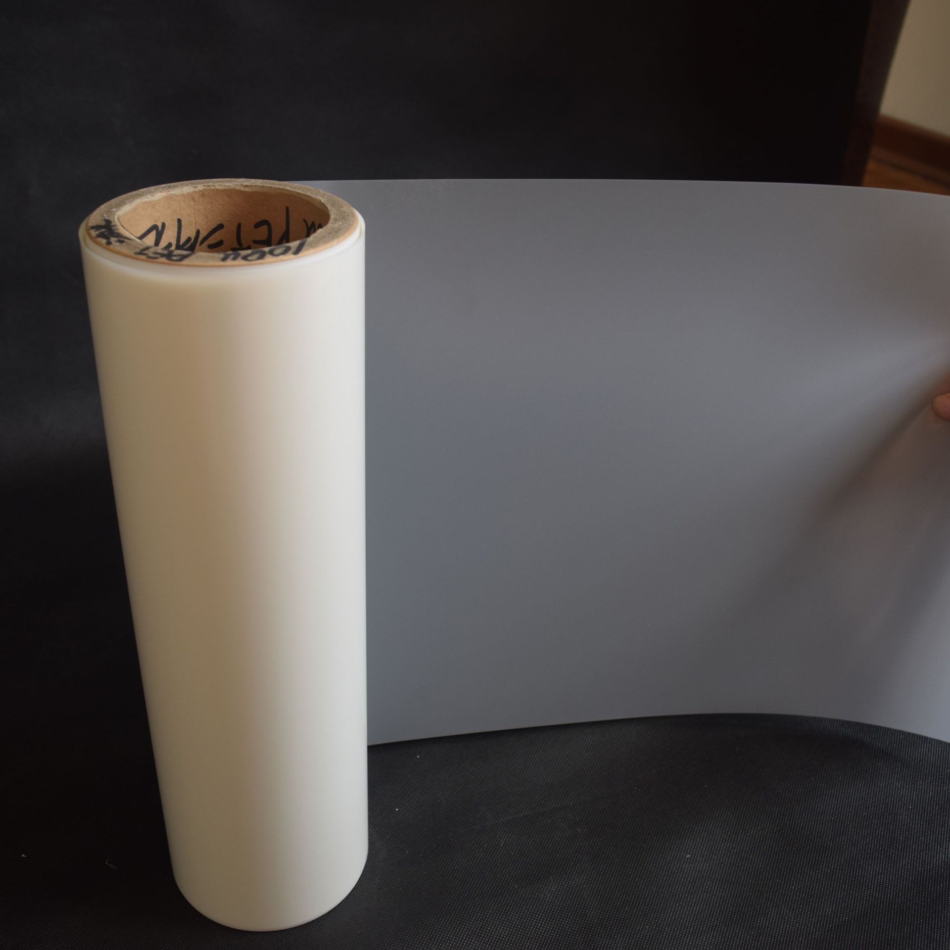 供应PET消光膜 耐高温 单面消光、双面消光 贴合橡胶消光车厢消光