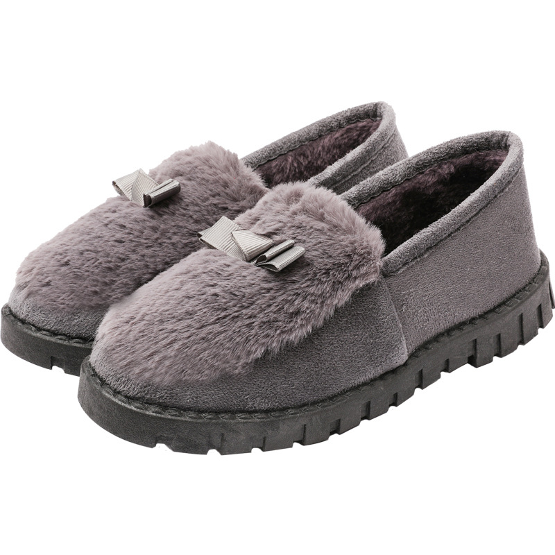 2025 otoño y invierno nuevos zapatos de beans para niñas vestidos con terciopelo grueso antideslizante de lana suave zapatos de algodón zapatos perezosos