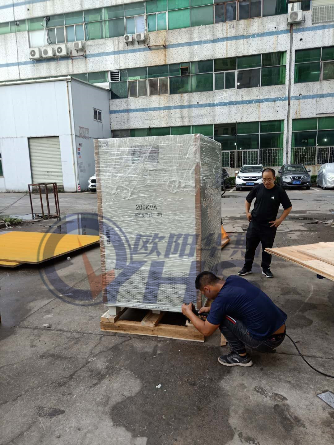 ŷ����˹200KW��Ƶ��Դ������60HZ��Ƶ��Դ��0-300V�����ɵ�