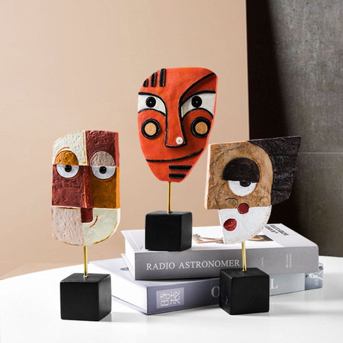 INS Nordic style resin crafts creative living room wine cabinet decoration furnishings wholesale abstract face art furnishings