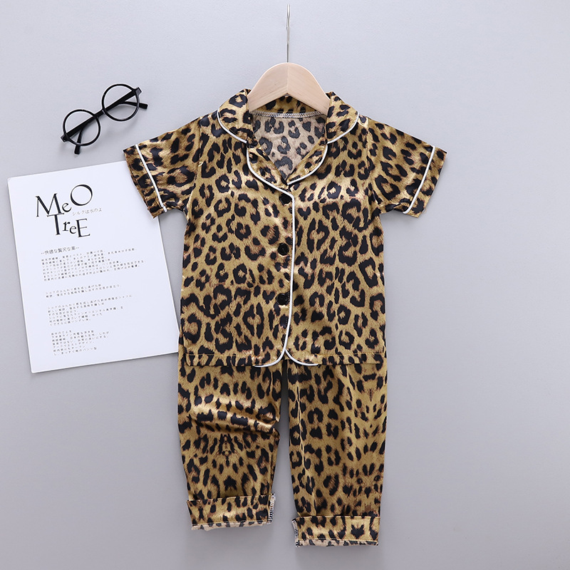 Pigiama per bambini in seta ghiaccio a maniche corte con pantaloni, ignifugo, con stampa leopardata, ideale per la casa e la primavera/estate._voghion.com