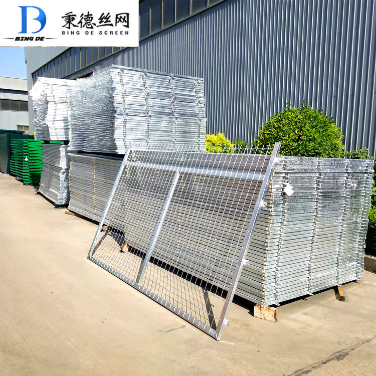 金属网片防护栅栏 热浸镀锌铁路隔离栅厂家 铁路沿线护栏网