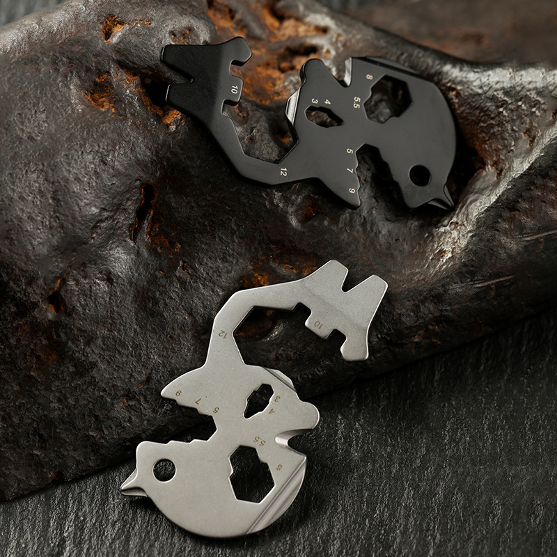 现货批发多功能EDC工具卡18合1不锈钢便携组合工具户外居家应急品