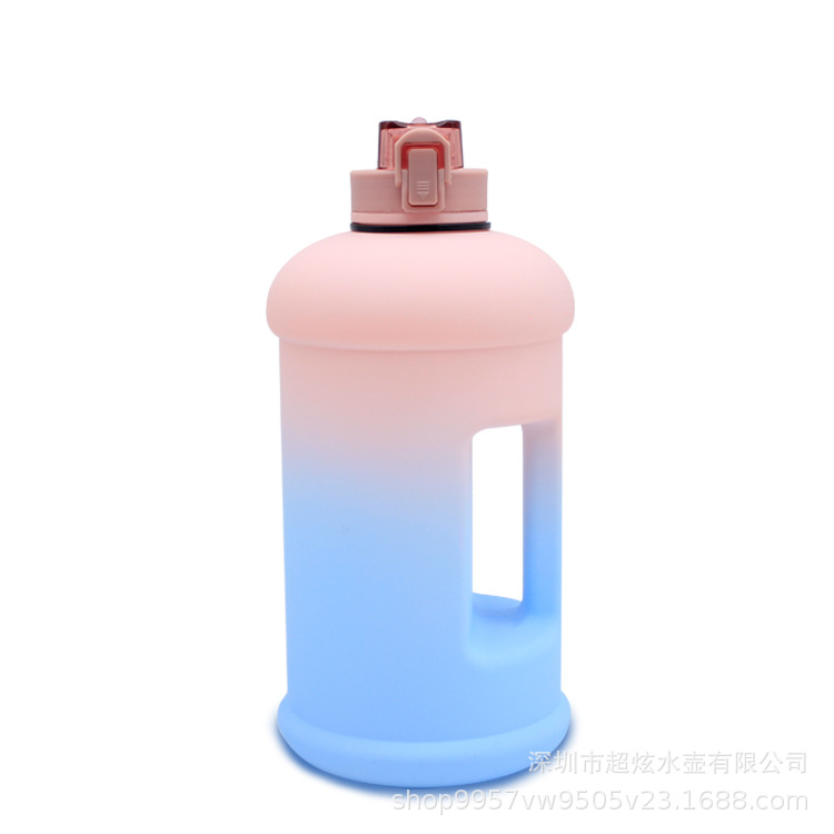 Wholesale One Gallon Bounce Lid Straight Bucket Fitness Sport Big Kettle Frosted Plastic Water Bottle 2.2L