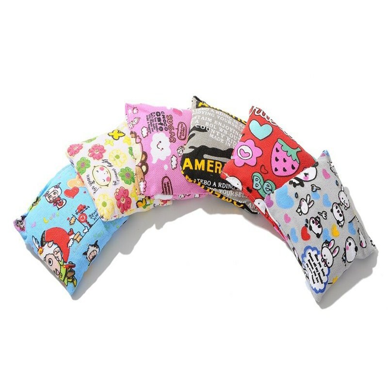Factory direct sales of 150g colorful cartoon canvas game bags/sandbags (7cm long and wide) for children, kindergarten, and educational purposes.