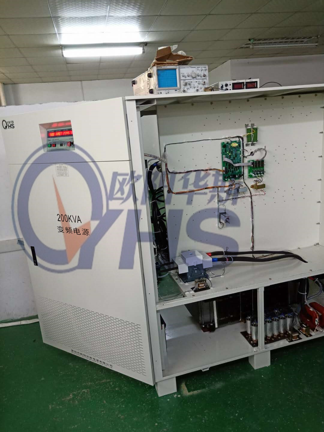 200KVA��Ƶ��Դ�����0-1000V���Ѳ����ϻ��ã�׼����������