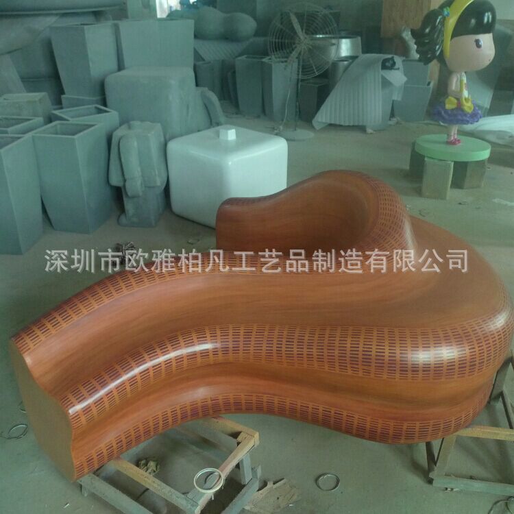 供应冰淇淋桌子椅子玻璃钢 多款玻璃钢椅子凳子圣诞美陈雕塑摆件