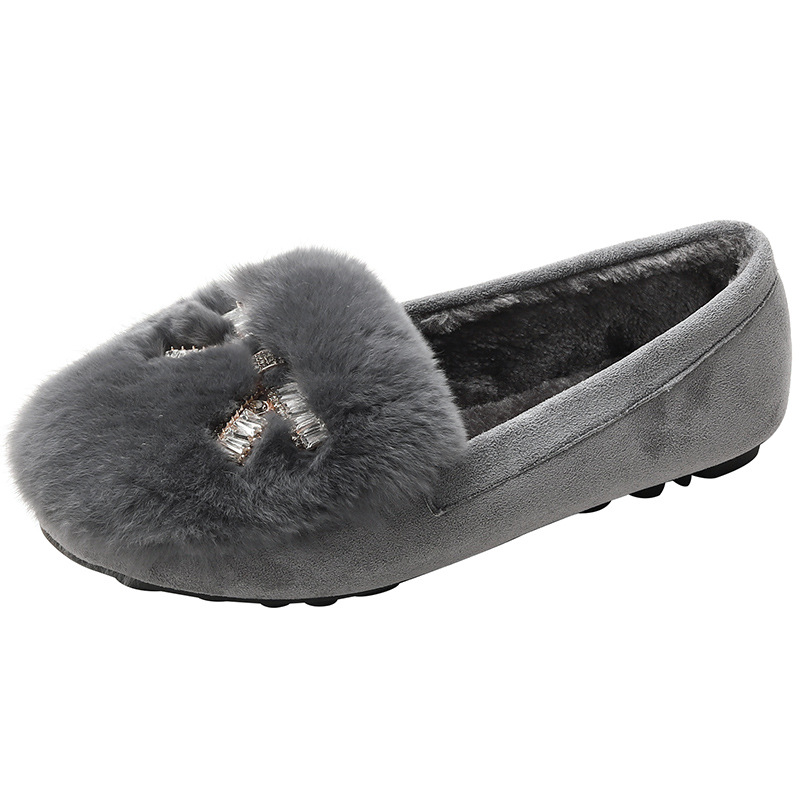 Zapatos de felpa para mujer ropa de invierno plana 2023 nuevos zapatos de guisantes con hebilla de diamantes de imitación zapatos de mujer de celebridades de Internet forrados de lana más el tamaño 41-43