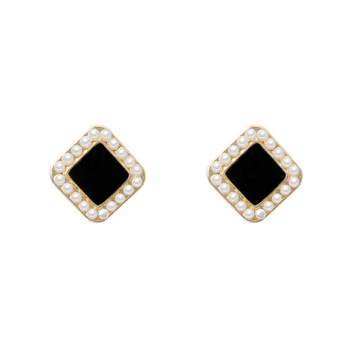 Korean Dongdaemun small fragrant earrings for women 925 silver needle pearl temperament retro earrings ins Internet celebrity earrings wholesale