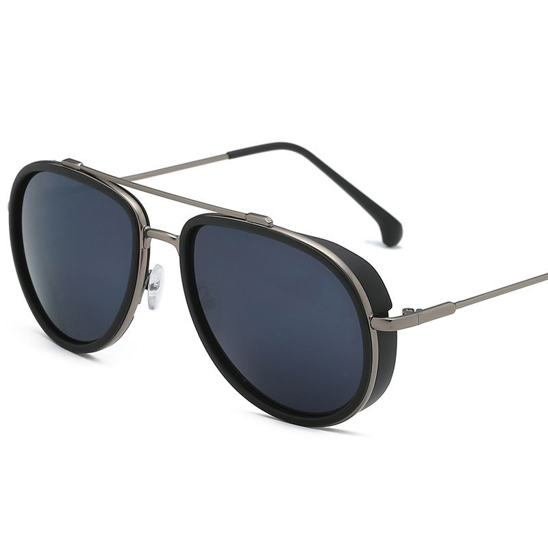 Retro fashionable sunglasses for men and women