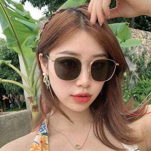 Qianai's new polarized sunglasses creative square frame Internet celebrity ins Korean style sunglasses metal anti-UV glasses