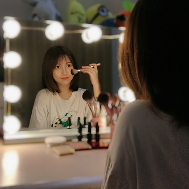 Makeup lamp usb three-color dimming Hollywood mirror headlight source manufacturer mirror lamp makeup mirror bulb mirror headlight Makeup lamp usb three-color dimming Hollywood mirror headlight source manufacturer mirror lamp makeup mirror bulb mirror headlight