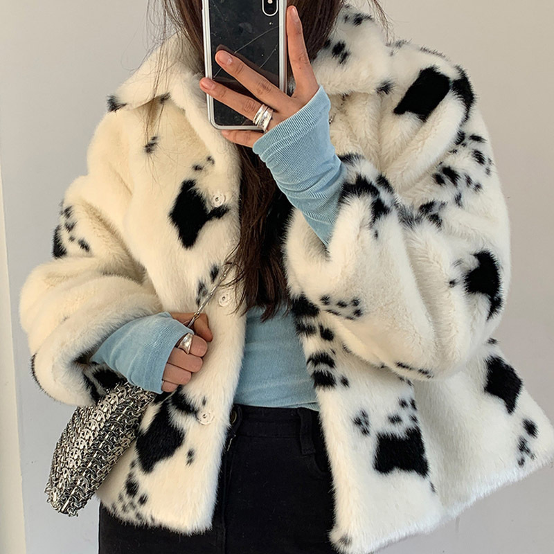 2026 Korean Style Autumn and Winter Retro Outwear Cow Mink Fur Motorcycle Jacket Women's Mid-Length Plush Jacket Outwear 2026 Korean Style Autumn and Winter Retro Outwear Cow Mink Fur Motorcycle Jacket Women's Mid-Length Plush Jacket Outwear
