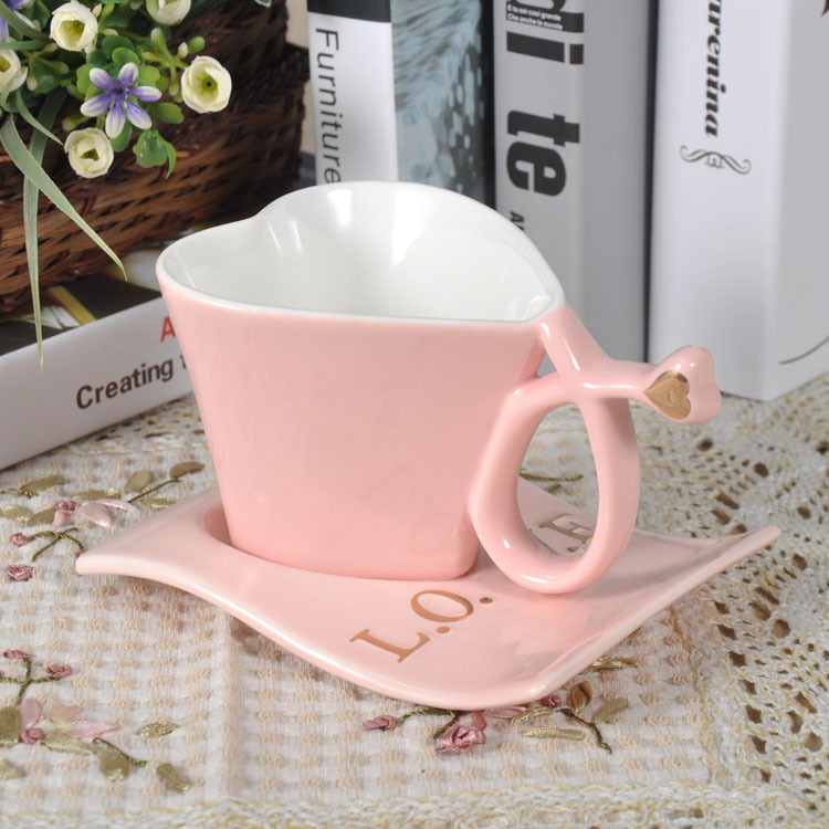 陶瓷创意心形咖啡杯碟套装杯碟情侣杯子生日结婚礼物情人节礼品