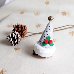 2023 cross-border hot selling Christmas hairpin leaves snow white plush bell round hat Christmas holiday hairpin clip