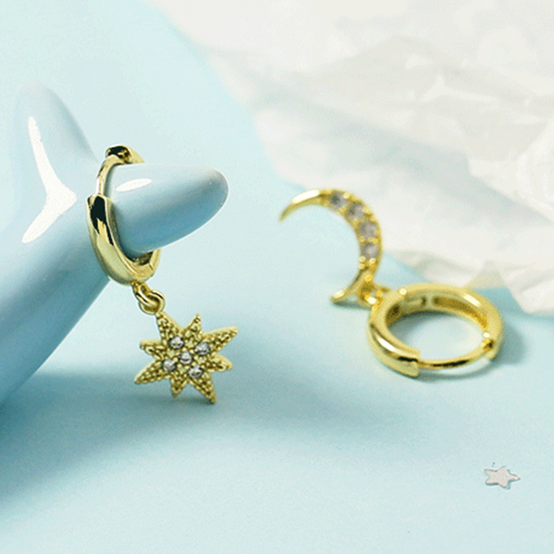 Nueva marea oreja hebilla diseño pendientes mujer simple y pequeña oreja joyería Corea del Sur temperamento red diamante rojo estrella pendientes