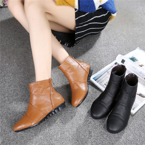 Autumn and winter flat heel cowhide short boots women's boots casual large size single boots mom cotton shoes cowhide short boots 7801