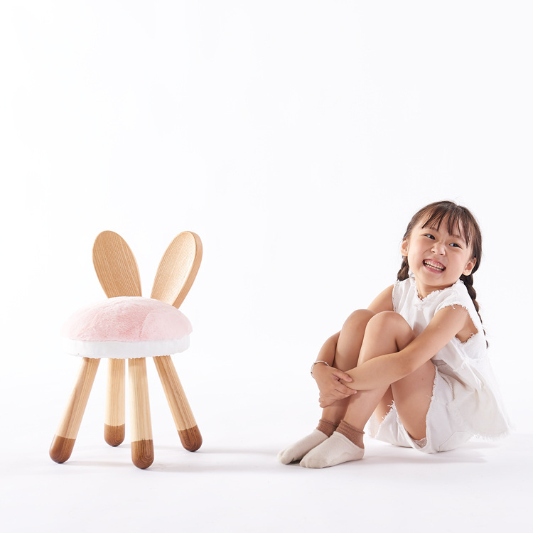 Creative Cute Ash Children's Gift Animal Chair Calf Lamb Rabbit Giraffe Fawn Stool Early Education Table and Chair