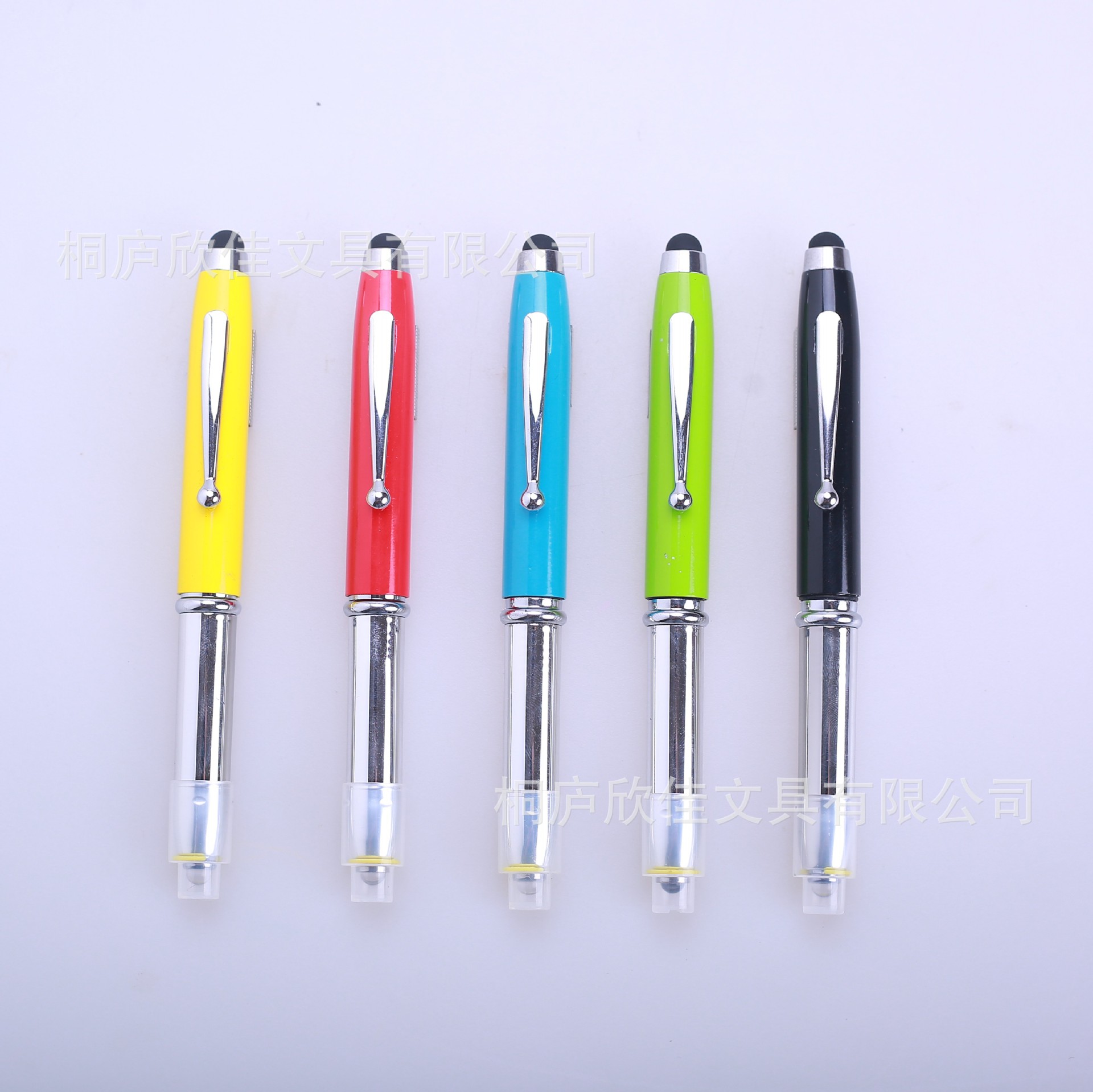 Pluma multifuncional capacitiva oleosa bolígrafo pantalla táctil + LED + escritura tres en uno pantalla táctil pluma ligera