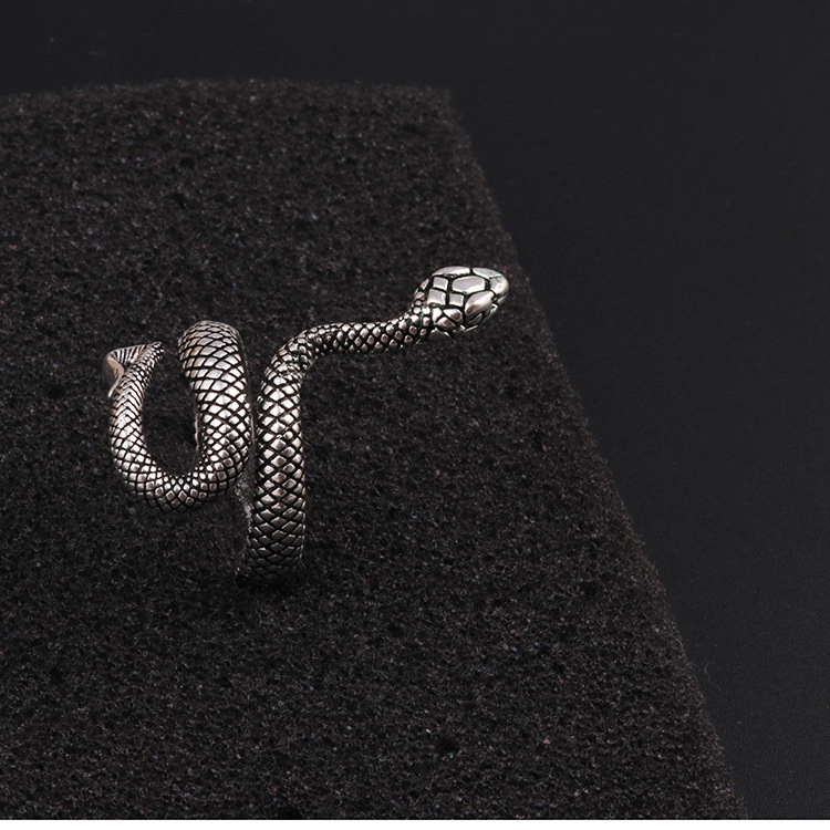 European and American style fashion personality exaggerated spirit snake ring snake punk style nightclub ring wholesale network hot sale European and American style fashion personality exaggerated spirit snake ring snake punk style nightclub ring wholesale network hot sale
