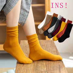 Factory Direct Sale Autumn/Winter Women's Cotton Bunched Socks, Japanese Retro INS Medium Socks, Plain Cotton Socks Wholesale