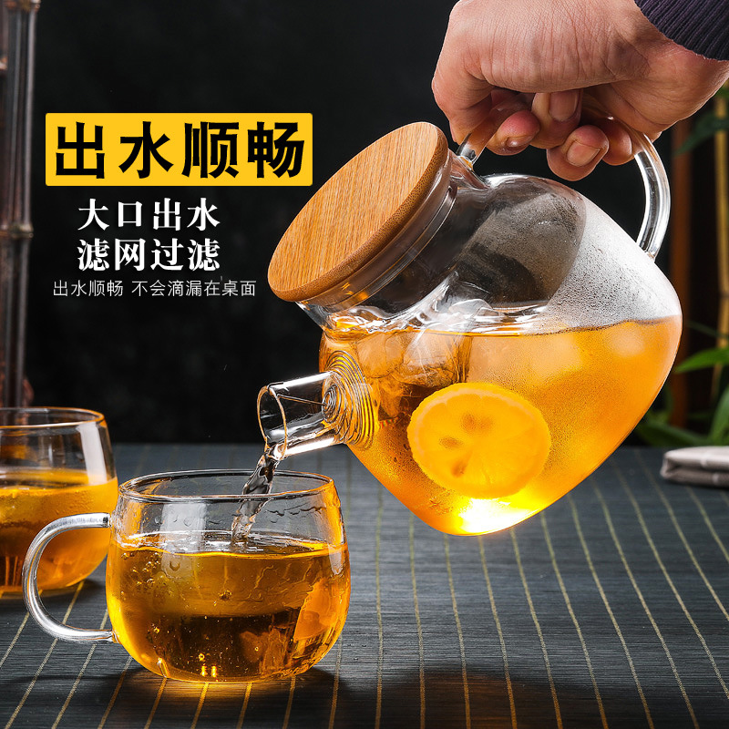 Venta al por mayor de gran capacidad de vidrio botella de agua fría hogar material de borosilicato cubierta de bambú botella de agua fría varias especificaciones olla de jugo