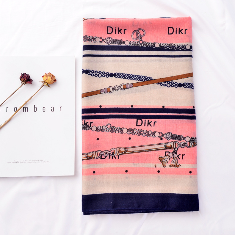 Otoño e Invierno nueva cadena europea y americana bufanda caliente bufanda larga playa de viaje marca inspiración diseño bufanda