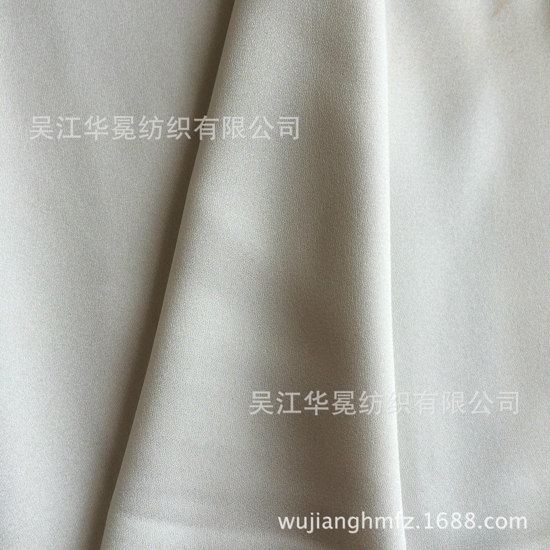 现货供应定单类乱麻系列50D有光佳丽纱本白面料