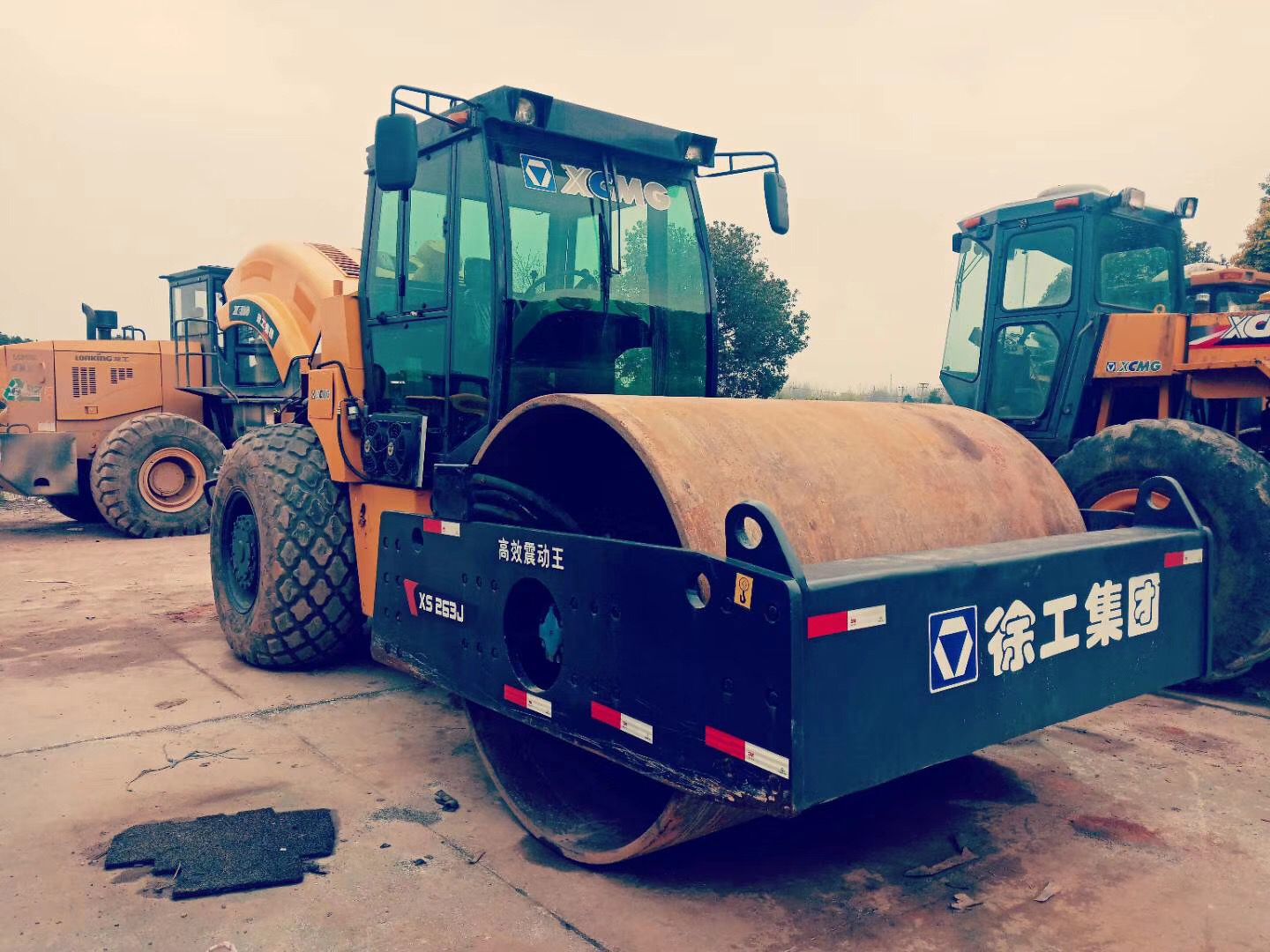 Guangdong Guangxi tiene un mercado 202 XCMG Liugong 22J rodillo