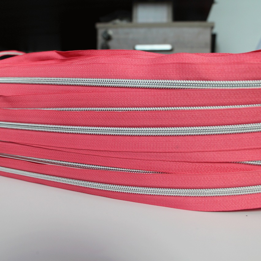 热销现货3/5#尼龙金银齿黑白彩布边电镀防金属箱包服装拉链码装