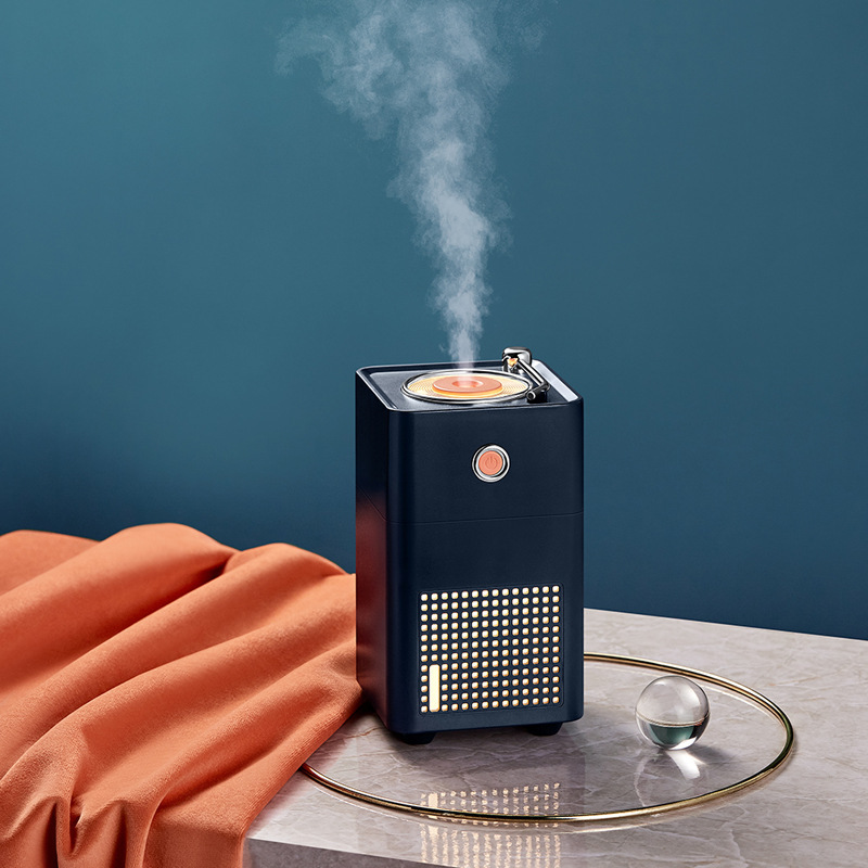 Record Player Single Spray Humidifier Mini Car Home Air Humidifier USB Charging Table Portable Humidifier