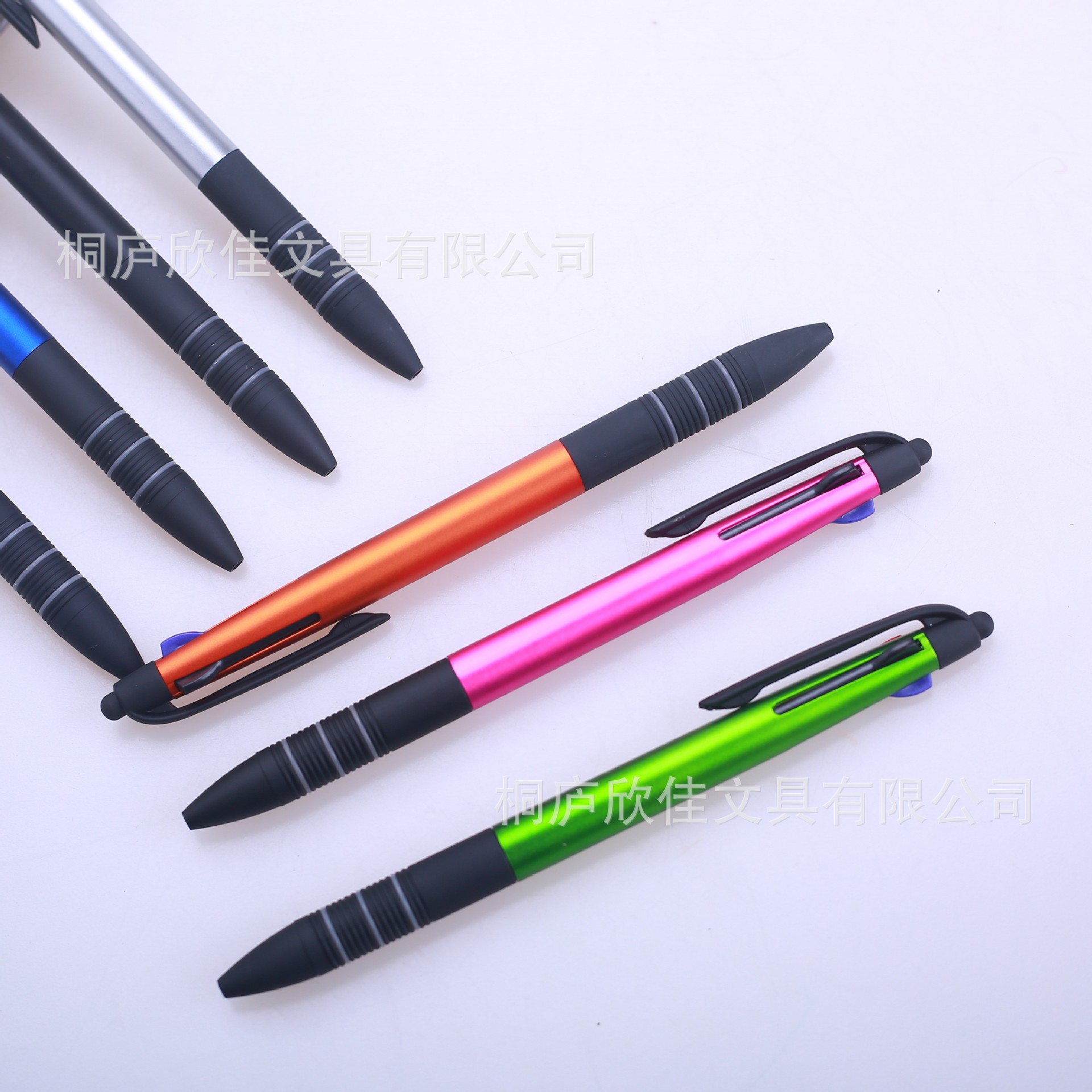 Presione bolígrafo de pantalla táctil de tres colores negro rojo azul bolígrafo táctil aceitoso de 3 colores suministros de oficina pluma de regalo al por mayor