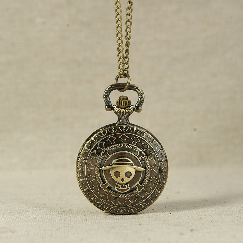 Wholesale Medium Bronze Anime One Piece Pocket Watch Factory Vintage Pirate Head Classical Pocket Watch