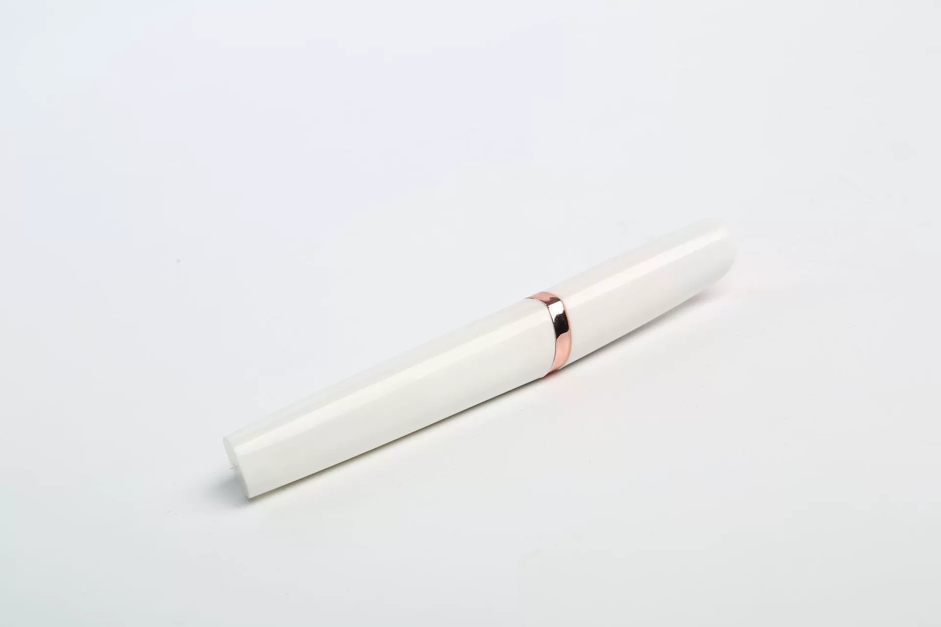 Electric eyebrow trimmer, automatic compact pen, battery or USB rechargeable, multiple colors