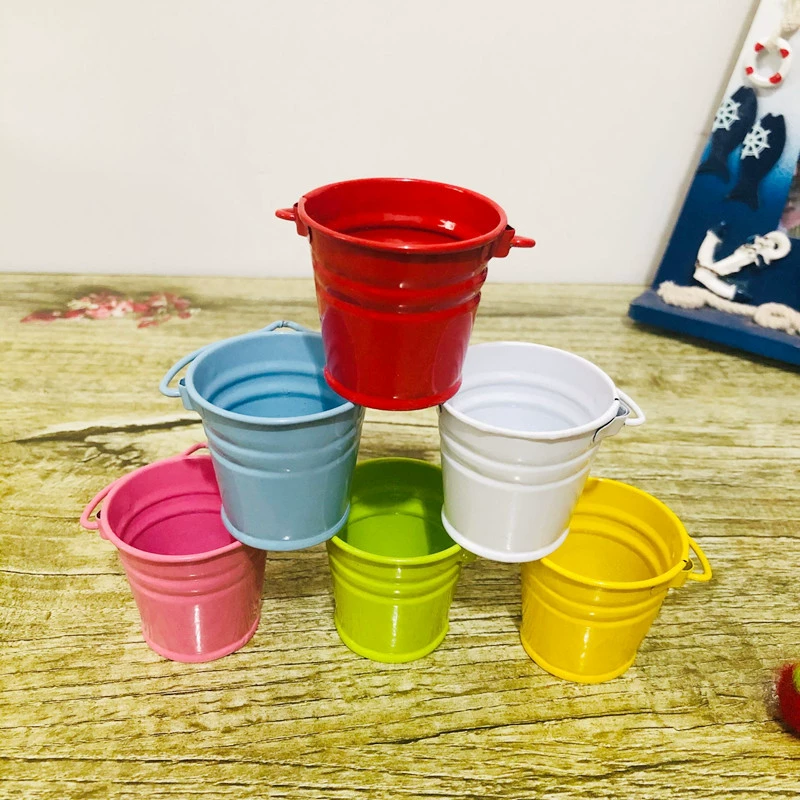 Оптовая продажа фабрики мини-конфеты цвет маленькое железное ведро детский сад маленькие игрушки творческие свадебные принадлежности конфеты суб оптом